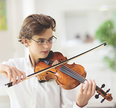 Misha Mullov-Abbado Group